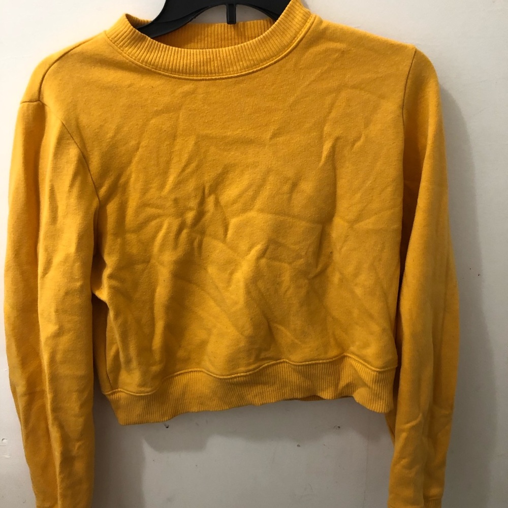 Sweater crop top